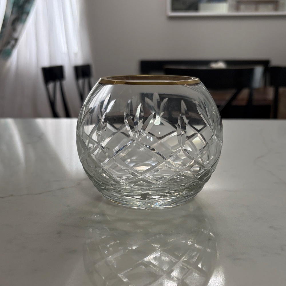 Elegant Gold Rimmed Glass Vase